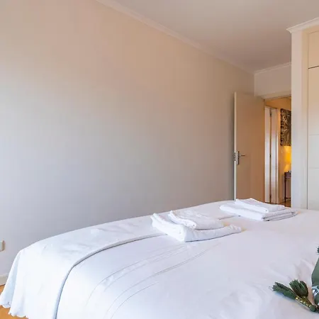 Apartment Fancy W/metro At Doorstep By Lovelystay Lisbon